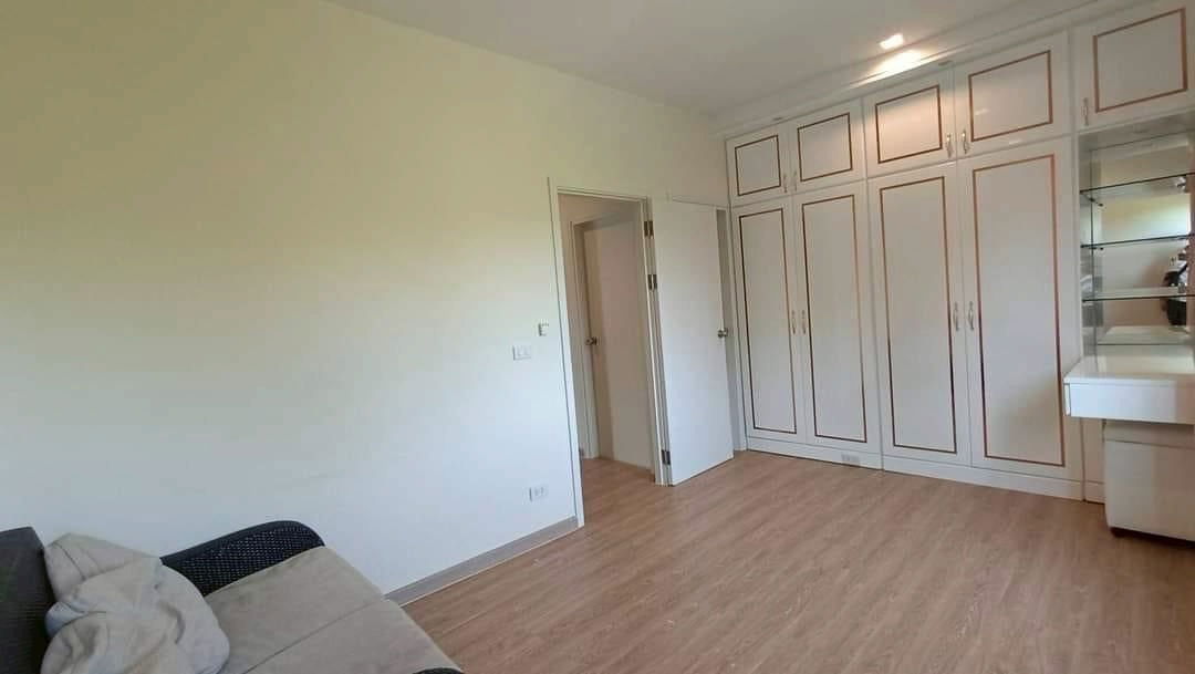 picture Townhouse for rent 🔥 Eigen Premium Townhome Pattanakarn 🔥 4 bedrooms, 4 bathrooms, fully furnished and equipped with appliances. - 6/12