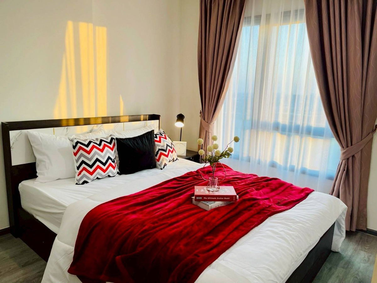 picture 1 bed 1 bath Rich Park @Triple Station , Srinakarin Road. Room size 30 Sq.m. Rent 16,000 THB - 1/8