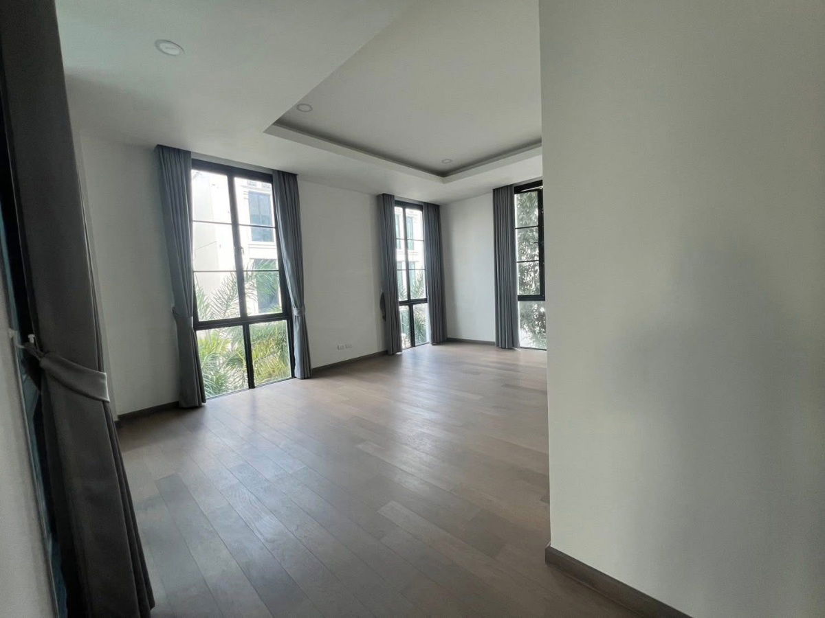 picture 3-storey detached house, luxury style, usable area over 400 sq m., Ekkamai-Sukhonthasawat location. Interested? Line ID: @951qfbfi - 6/8