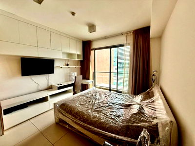 Condos for rent Bangkok : [ For Rent ] 💗🌈 E70807 The Lofts Ekkamai 💗🌈LINE: @theagentpro (with @ in front)