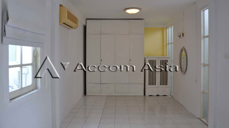 picture 🔼🔽 AccomA 📩 Home Office 5 BR Townhouse in Khlong Ton Nuea (13000795) - 10/16
