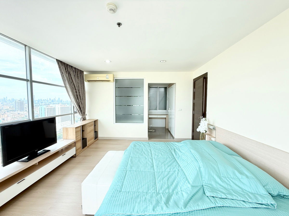 picture Ready to move in⚡️"𝐑𝐡𝐲𝐭𝐡𝐦 𝐑𝐚𝐭𝐜𝐡𝐚𝐝𝐚" 2 Bedroom 2 Bathroom  73 Sq.m. Floor 25 Near : MRT-Ratchada  - 5/21