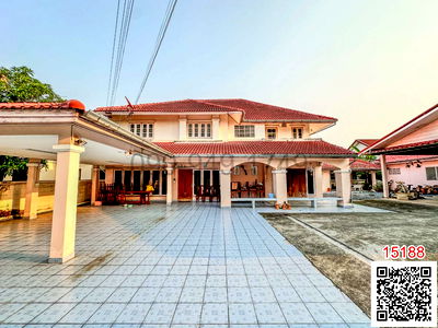 บ้านเดี่ยว รร.สายอักษร : ขาย บ้านเดี่ยว 2 ชั้น+ที่โกดัง ถ.รามอินทรา ตรงข้ามแฟชั่นไอซ์แลนด์ ทำเลดีซอย รามอินทรา 60
