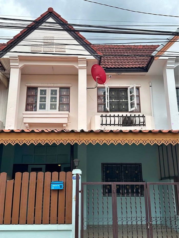 รูป ให้เช่าบ้าน หมู่บ้านลภาวัน 11 (บ้านพร้อมอยู่) - รูปที่ 1/6