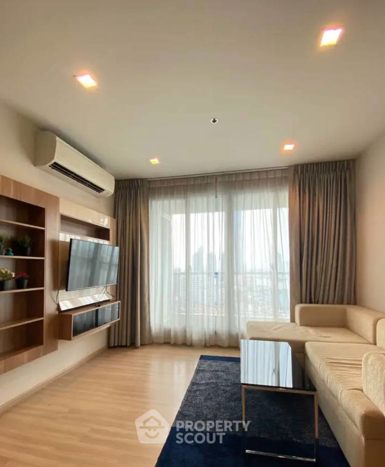 รูป คอนโด 2-ห้องนอน ที่ ริธึ่ม สาทร ใกล้ BTS สะพานตากสิน (ID 593027) - รูปที่ 1/9