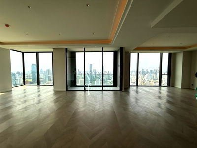 คอนโด สถานีรถไฟฟ้างามดูพลี : ❖ Prime Location ❖ High floor, 261.00 ตร.ม. | 3 ห้องนอน, 4 ห้องน้ำ, Powder room | คอนโดใกล้ One Bangkok, สวนลุมพินี 1 นาที, MRT ลุมพินี 2 นาที