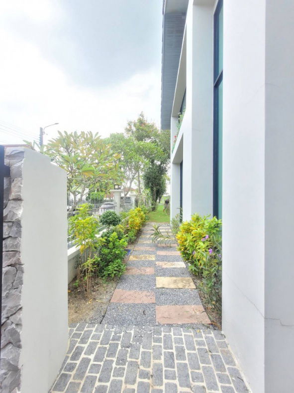 รูป ขายบ้านเดี่ยวหมู่บ้านปัญญาเลคโฮม ตกแต่งใหม่สวยหรู​ 286 ตร.ว​ 4 นอน​ 4 น้ำ​ + ห้องนอนแม่บ้าน+ห้องน้ำ​ +  1 ห้องน้ำรับแขก​ - รูปที่ 4/12