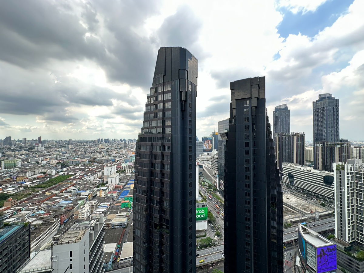 picture For Rent Life Asoke Rama 9 Very High Floor Very Nice View 32 Sqm 1 Bedroom 1 Bathroom near MRT Phra Ram 9 and G Tower - 31/34