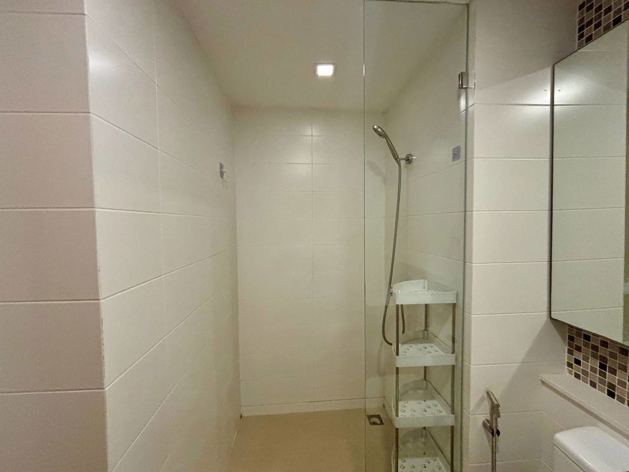 picture 1 Bedroom Condominium @ Aurora Pratumnak - 7/28