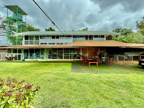 ขายที่ดินพร้อมสวนองุ่น สวนกุหลาบ กลางดง ริมถนนมิตรภาพ 14 ไร่