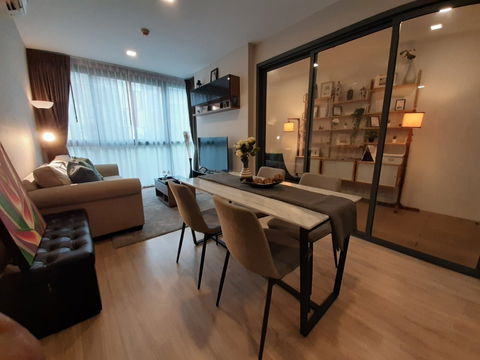 For Rent Taka HAUS Ekamai 12 is a luxury condominium in Japanese style with a private garden in the house.