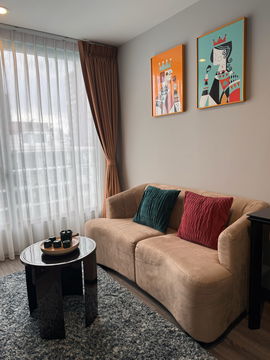 One-bedroom condo for Rent in Ideo Mobi Sukhumvit 40 Condominium, near Gateway Ekkamai Shopping center
