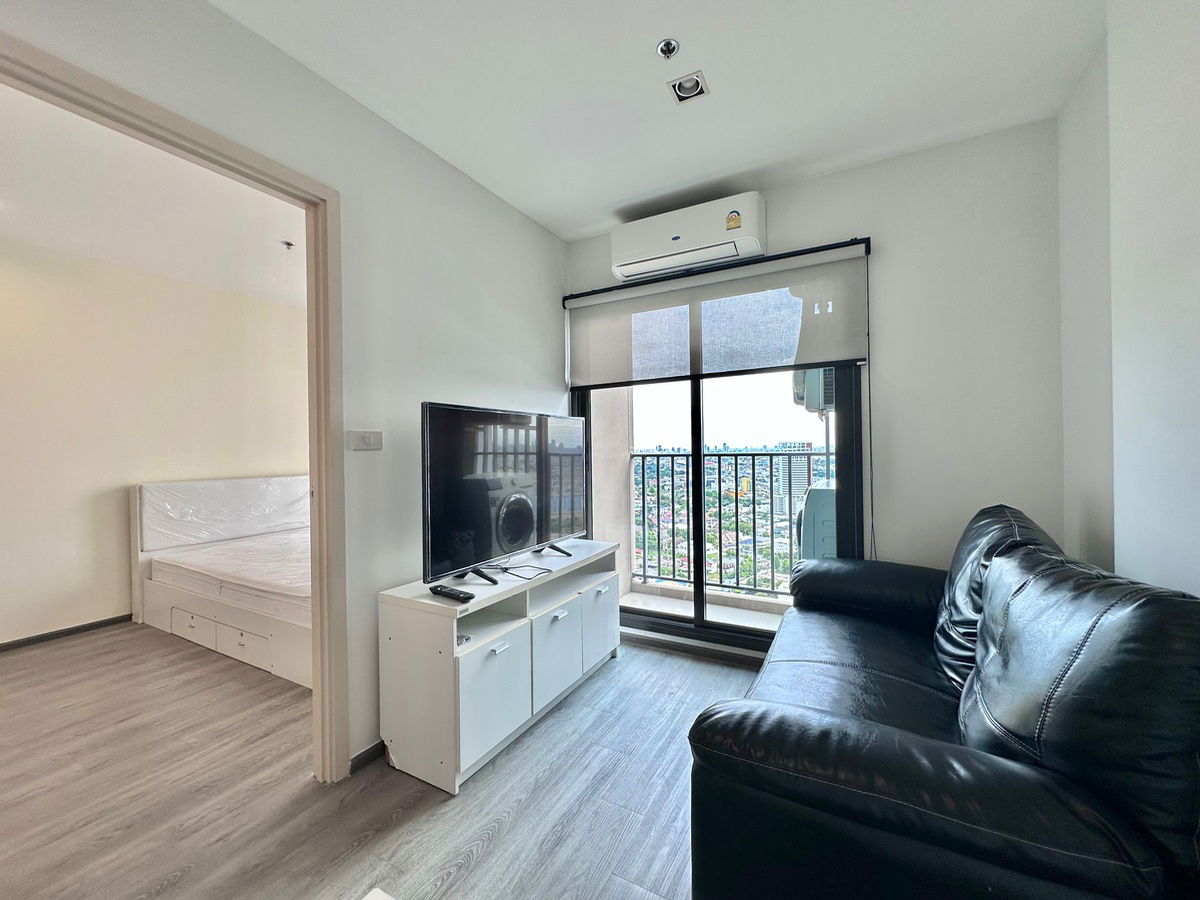 picture For rent Rich Park Triple Station 12,000 baht 34th floor next to ARL Huamak, MRT Huamak - 3/16