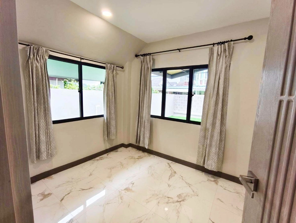รูป code : B133 ให้เช่าบ้านเดี่ยว กฤษดานคร 10 (Krisadanakorn 10) | บ้านรีโนเวทใหม่ทั้งหลัง ใกล้เซ็นทรัลเวสต์เกตและรถไฟฟ้าสามแยกบางใหญ่ - รูปที่ 7/16
