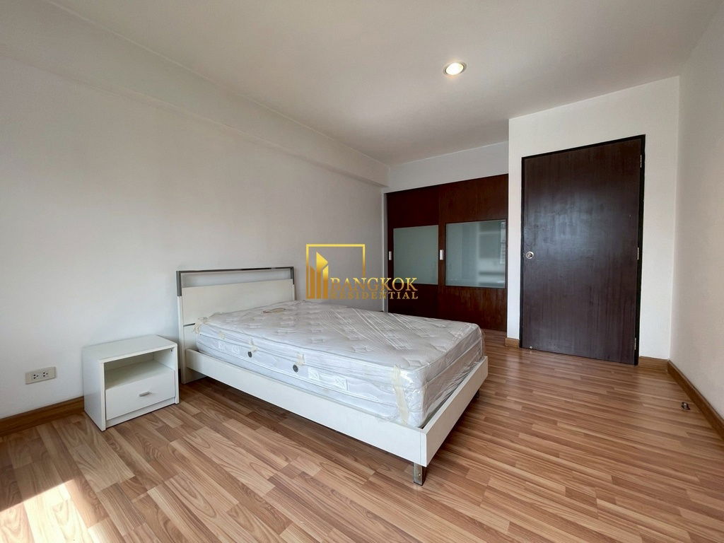 รูป Impressive 3 Bedroom Apartment For Rent in Sukhumvit 12 - BR21295AP - รูปที่ 23/49