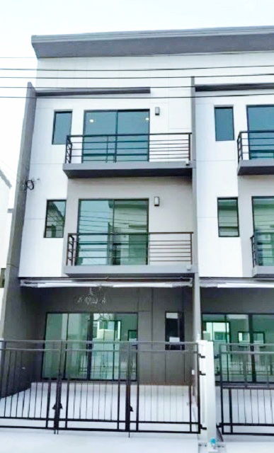 รูป บ้านกลางเมืองราชพฤกษ์-พระราม5 MRT แยกติวานนท์ 2.9 กม. เช่าทาวน์โฮม 3 ชั้น 18ตร.วา. 220ตร.ม. ท่าเรือด่วนพิบูลย์สงคราม 2 900 ม. - รูปที่ 1/8