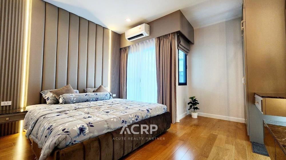 picture Luxury 3-storey house for sale, Supalai Essence Village, Suan Luang, Chaloem Prakiat Road, Rama 9 - 17/19