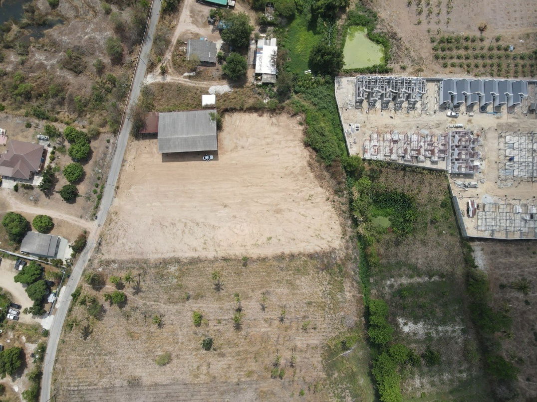 picture Vacant Land for Sale: 4 Rai 1 Ngan 70 Square Wah Near Motorway Route 7, Nong Ri, Mueang Chonburi - 3/4
