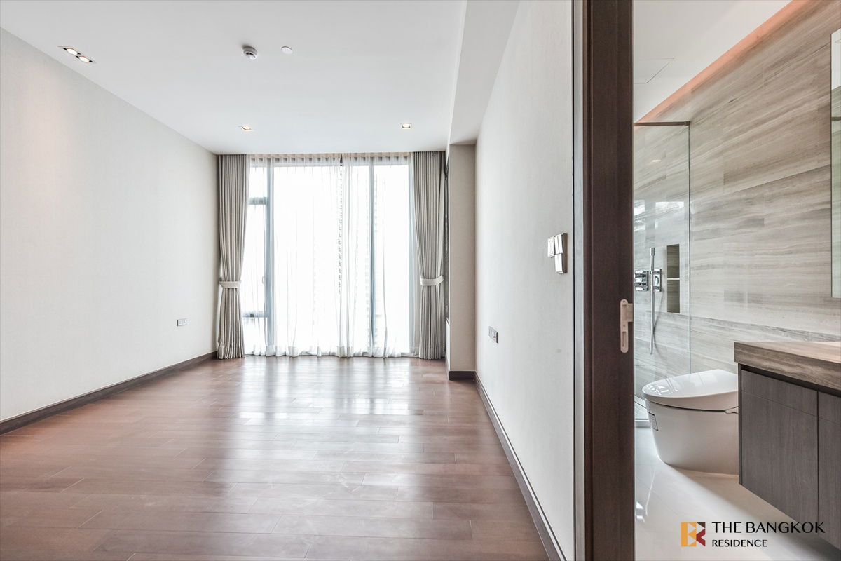 picture 🔥Super Hot Deal 🔥Q1 Sukhumvit, Ultra Luxury near BTS nana - 4/24