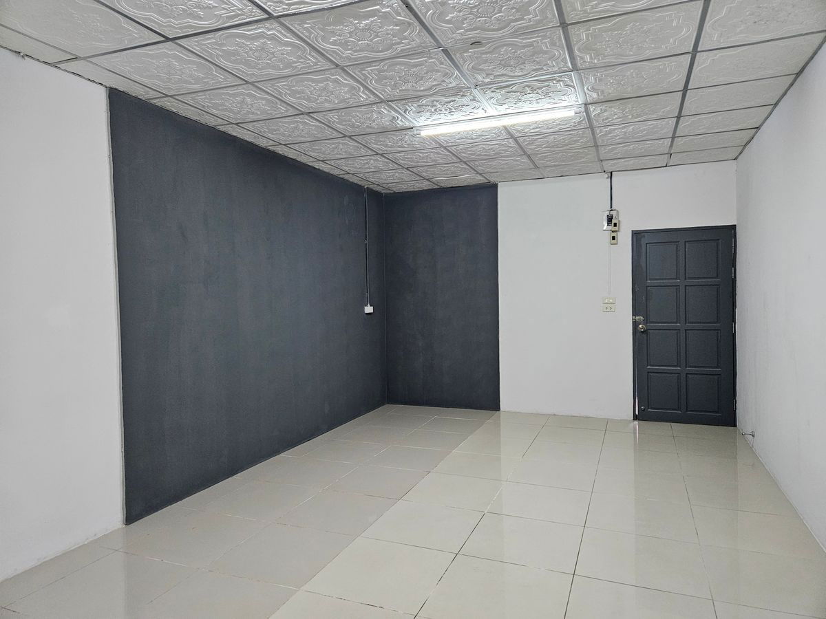 รูป WS2557 🏢 ห้องว่างให้เช่า ติดถนนลาดกระบัง เหมาะสำหรับ ออฟฟิศ / ร้านค้า / โกดังขนาดเล็ก เพียง 17,500 บาท/เดือน - รูปที่ 28/31
