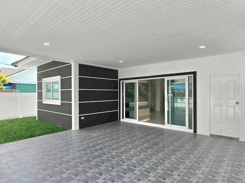 picture Single Storey Detached House in Huay Yai for Sale - 18/19
