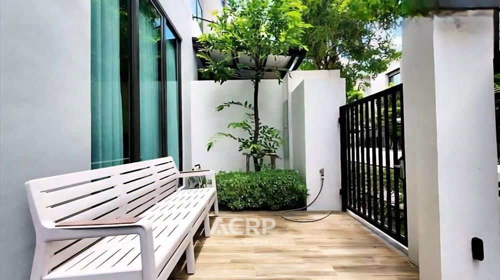picture 3-story luxury house for sale, Baan Klang Muang Village, Classe Ekkamai-Ramindra. Near Ramindra - At Narong Expressway - 4/19