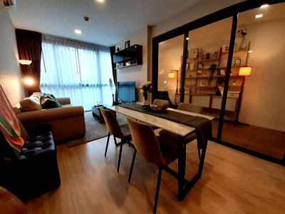 Condos for sale : For Sale Taka HAUS Ekamai 12 is a luxury condominium in Japanese style with a private garden in the house.