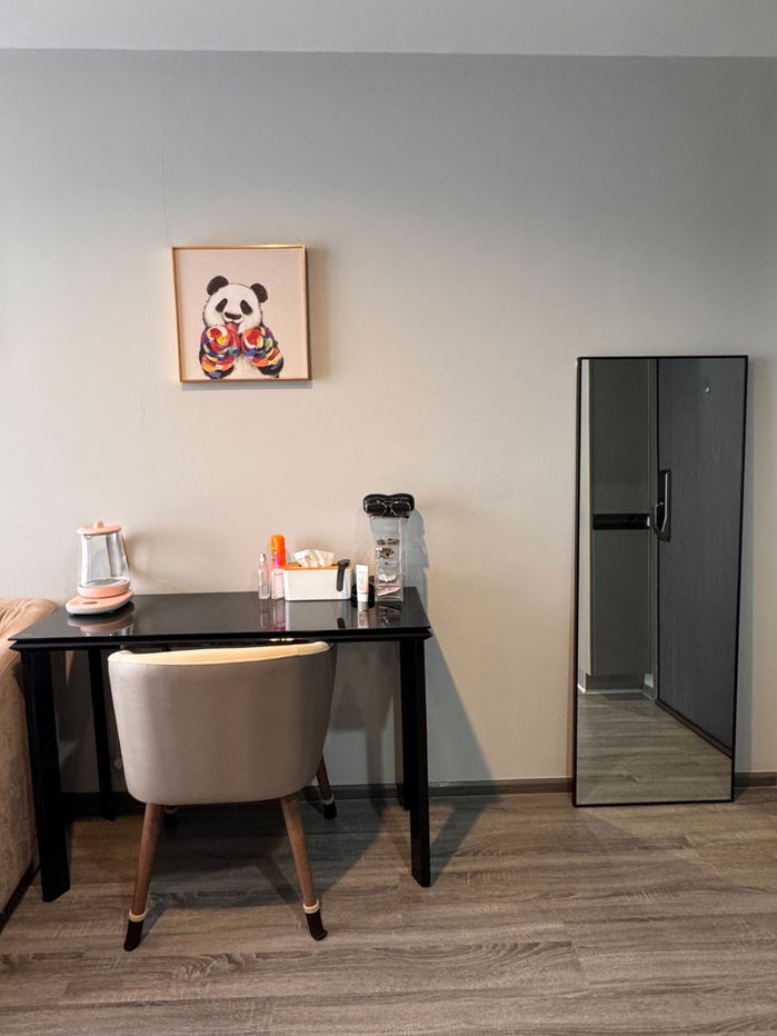 picture One-bedroom condo for Rent in Ideo Mobi Sukhumvit 40 Condominium, near Gateway Ekkamai Shopping center - 3/23