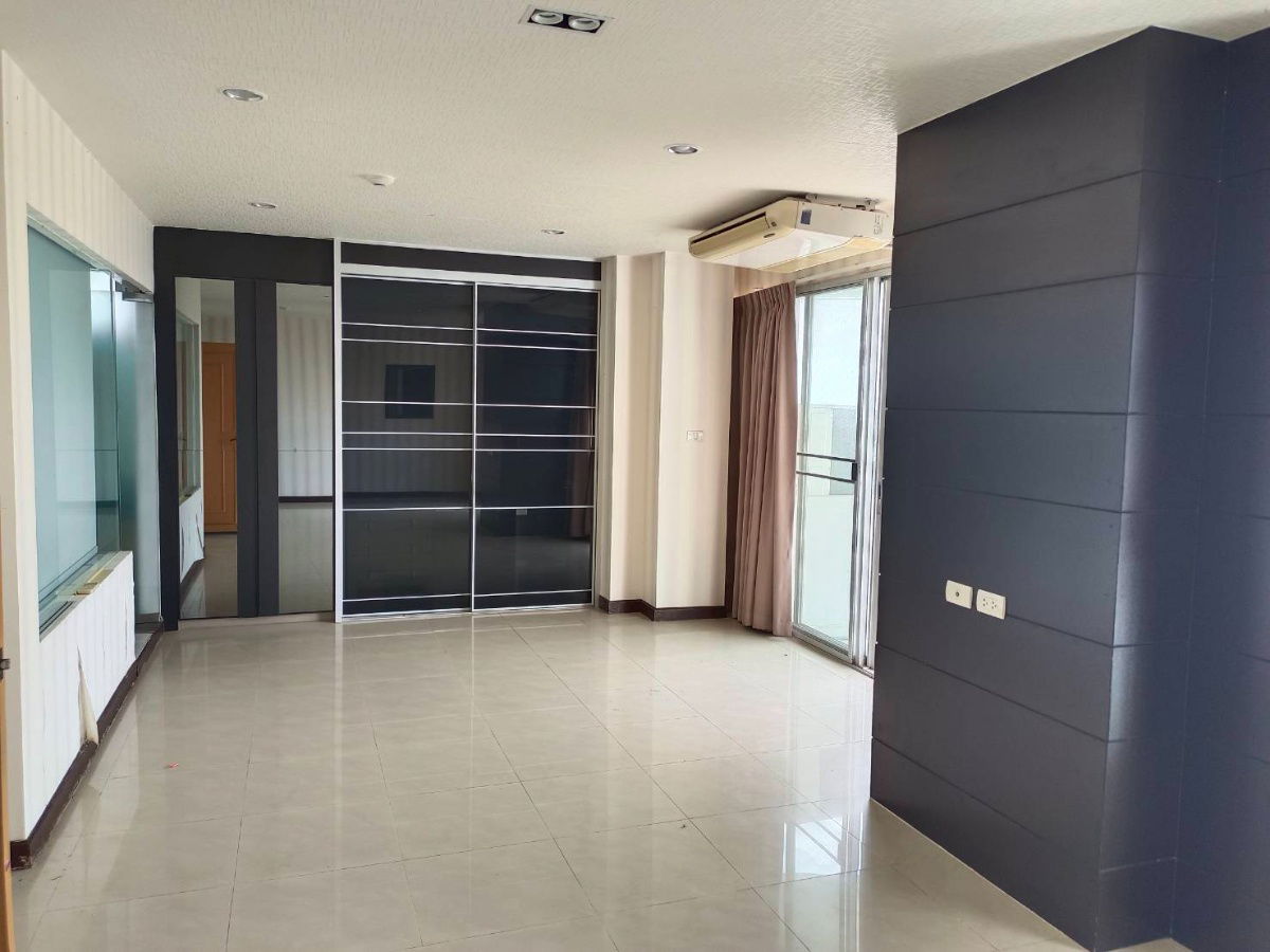 picture One-bedroom condo for rent in NS Tower Bangna Condominium, near Central Bangna Department Store - 7/10