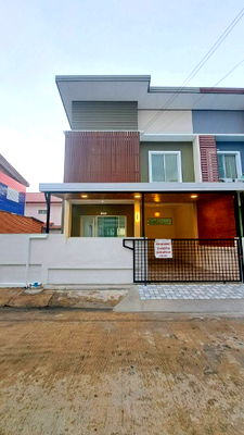 ทาวน์โฮม รพ.กรุงไทย เวสเทิร์น : ขายทาวน์เฮ้าส์ 2 ชั้น หมู่บ้านบัวทองธานี เฟส 17, 3 ห้องนอน 2 ห้องน้ำ ขนาด 24 ตารางวา ตกแต่งพร้อมอยู่