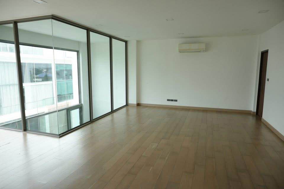 รูป ให้เช่า Business Penthouse 6 ชั้น ซอยรัชดา 32 ใกล้ MRT สถานีลาดพร้าว - รูปที่ 10/13