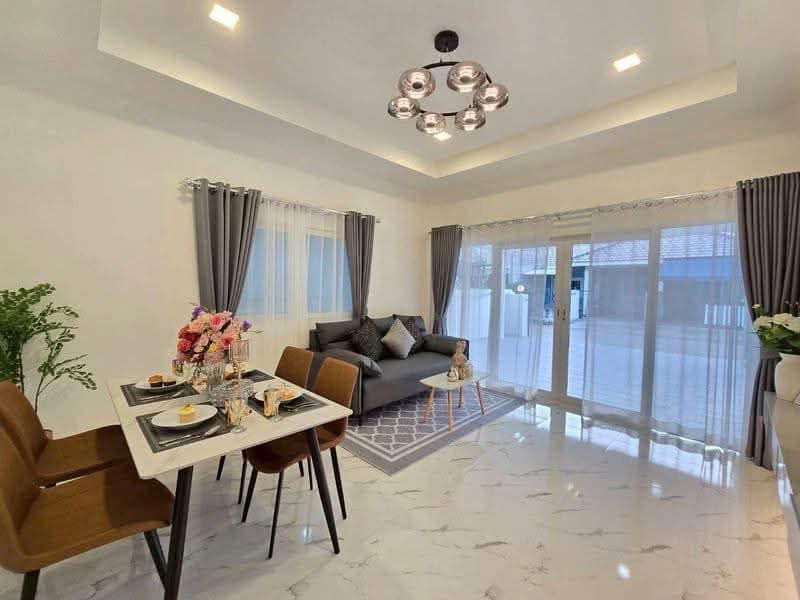 picture Single Storey Detached House in Huay Yai for Sale - 16/19