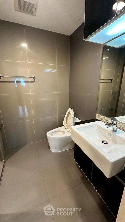 picture 2-BR Condo at The Crest Sukhumvit 34 near BTS Thong Lor (ID 2265857) - 17/20