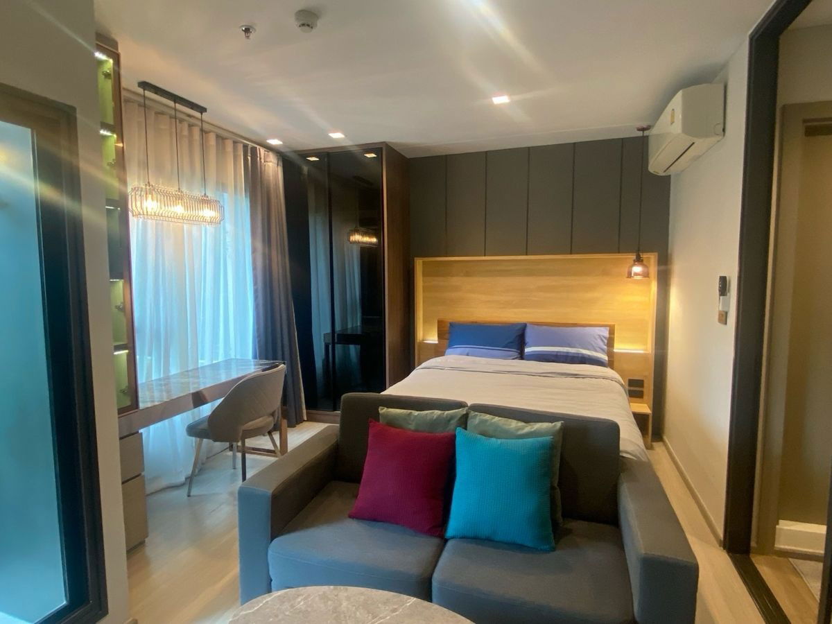 รูป WS2558 🏢 For Rent – Life Asok Rama 9 🌿 วิวสวน + การตกแต่งหรูหรา เพียง 18,000 บาท/เดือน - รูปที่ 1/10