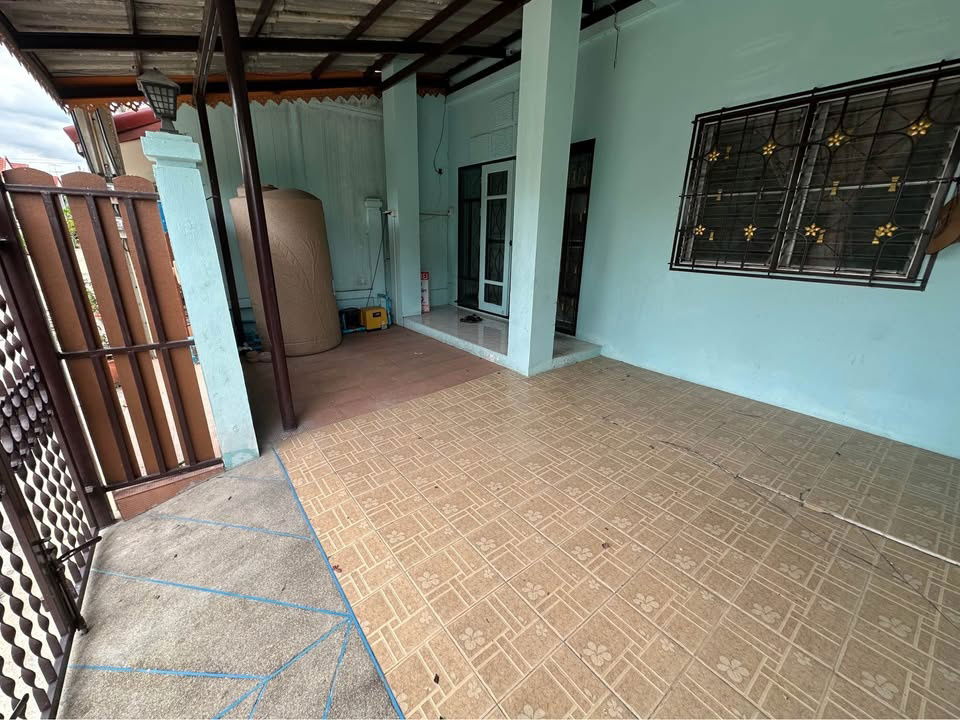 รูป ให้เช่าบ้าน หมู่บ้านลภาวัน 11 (บ้านพร้อมอยู่) - รูปที่ 2/6