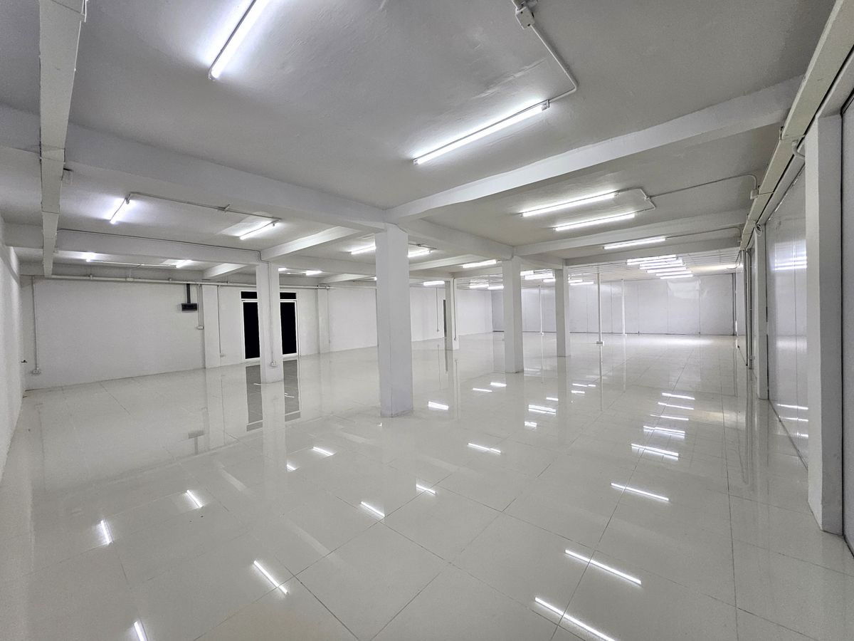 รูป WS2557 🏢 ห้องว่างให้เช่า ติดถนนลาดกระบัง เหมาะสำหรับ ออฟฟิศ / ร้านค้า / โกดังขนาดเล็ก เพียง 17,500 บาท/เดือน - รูปที่ 4/31