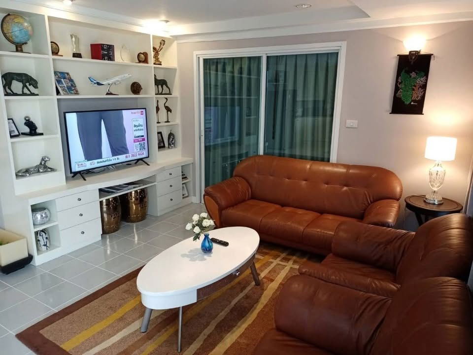 picture Condo for rent Supalai Place Sukhumvit 39 near BTS Phrom Phong 47,500 baht Property code: RS1558 - 2/29