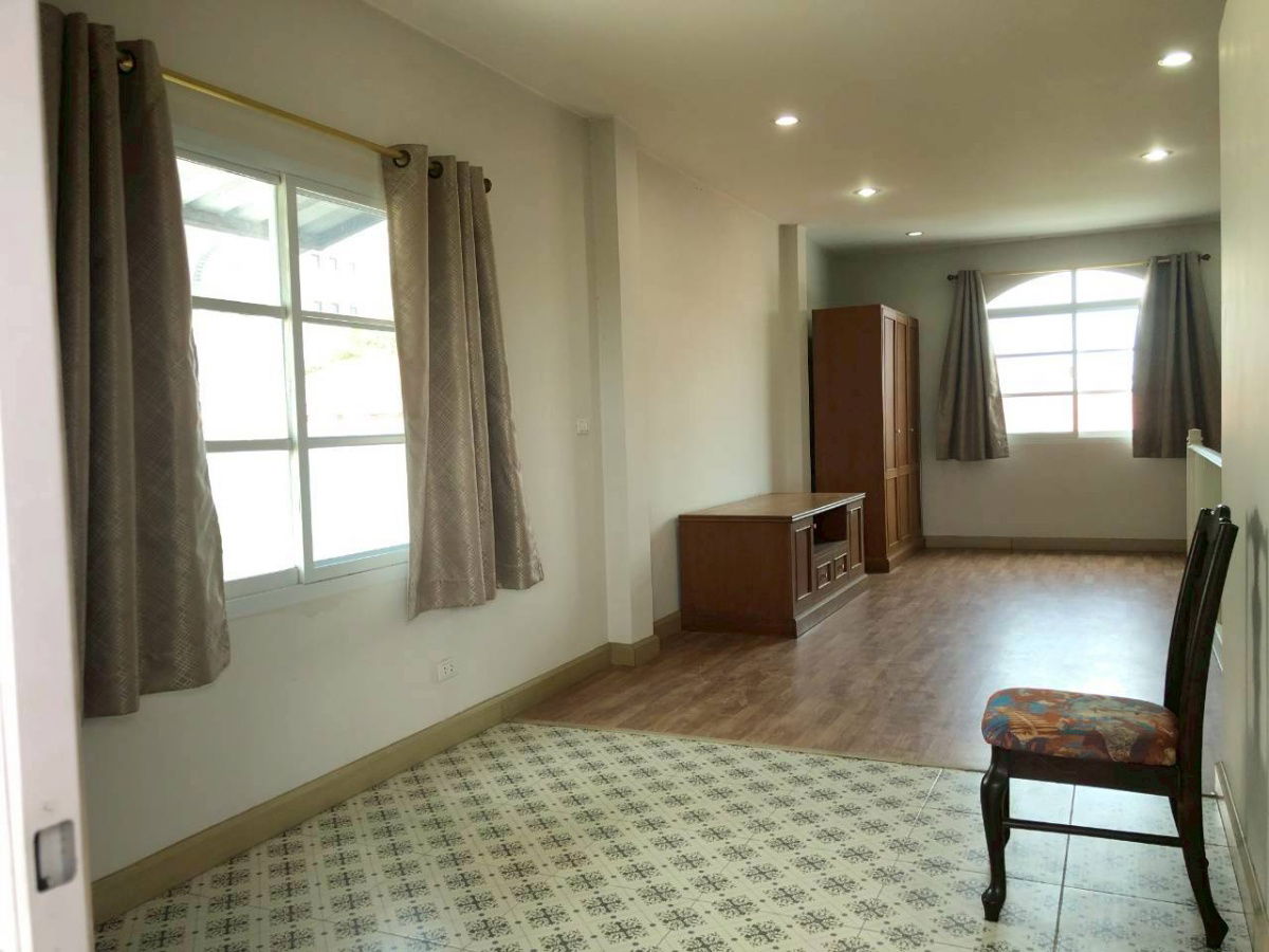 รูป svs293 ให้เช่า การฺ์เดนท์วิว Garden View คอนโดมิเนียม ในหมู่บ้านวิลลา แคลิฟอร์เนีย ปทุมธานี  - รูปที่ 10/19