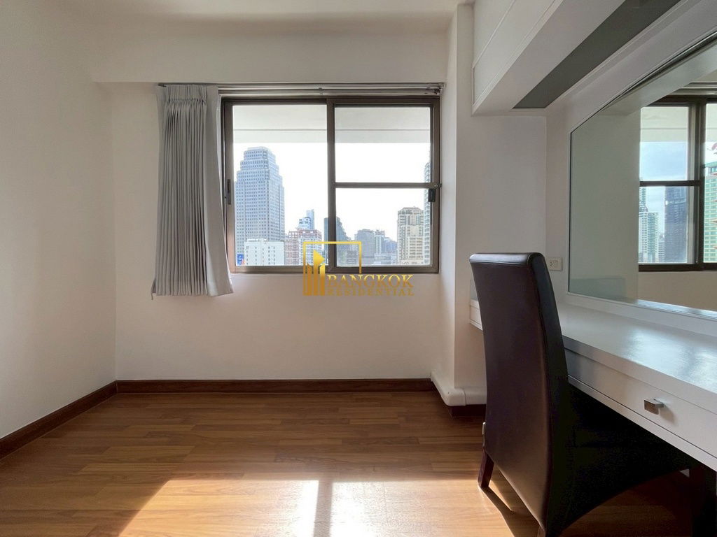 รูป Impressive 3 Bedroom Apartment For Rent in Sukhumvit 12 - BR21295AP - รูปที่ 30/49