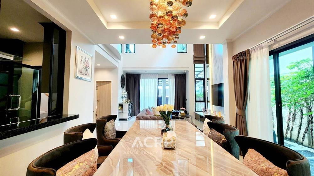 picture Luxury 3-storey house for sale, Supalai Essence Village, Suan Luang, Chaloem Prakiat Road, Rama 9 - 7/19