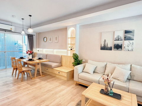 Call : 094-564-8492 Townhome 3 Bedrooms, Indy Bangna - Ramkhamhaeng 2, near Mega Bangna Shoping Center