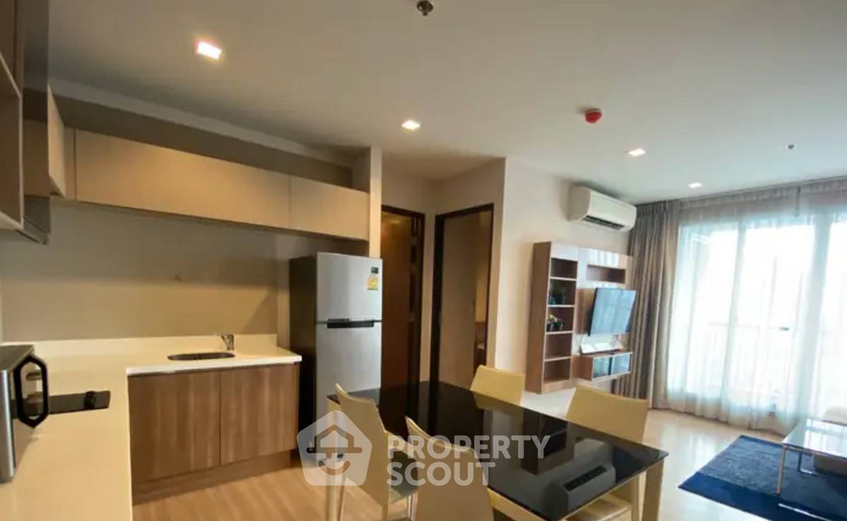 รูป คอนโด 2-ห้องนอน ที่ ริธึ่ม สาทร ใกล้ BTS สะพานตากสิน (ID 593027) - รูปที่ 9/9