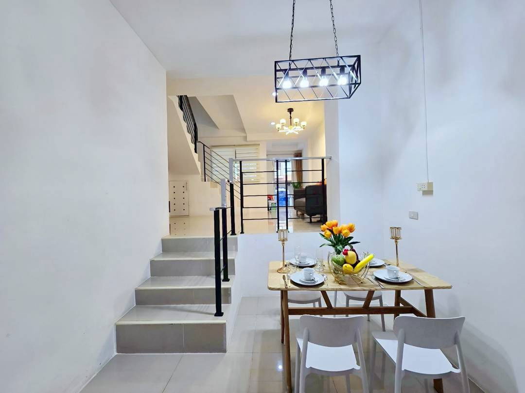 picture 3Storey Townhome near Sukhumvit in Soi Khaotalo 4beds 5baths - 17/19
