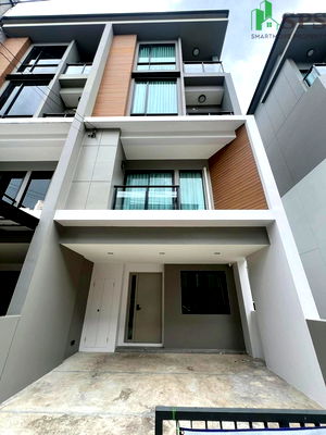 เช่าทาวน์โฮม ม.เกริก : ให้เช่า ทาวน์โฮมหลังมุม Premium Place พหลโยธิน–รามอินทรา  (SPSJN04)