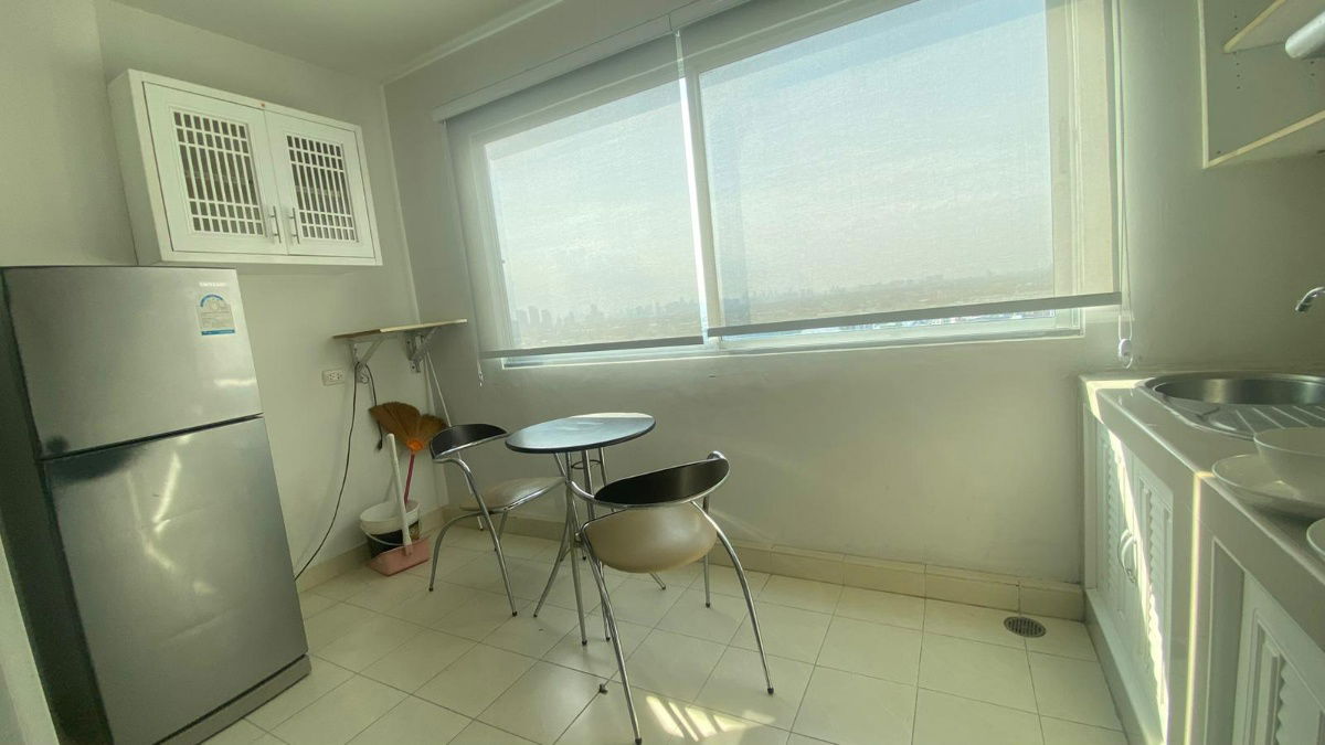 picture 2 bed 1 bath 80 sqm condo at Supalai Park Srinakarin for rent 17,000THB per month, Si Udom Suk MRT station Yellow Line - 12/13