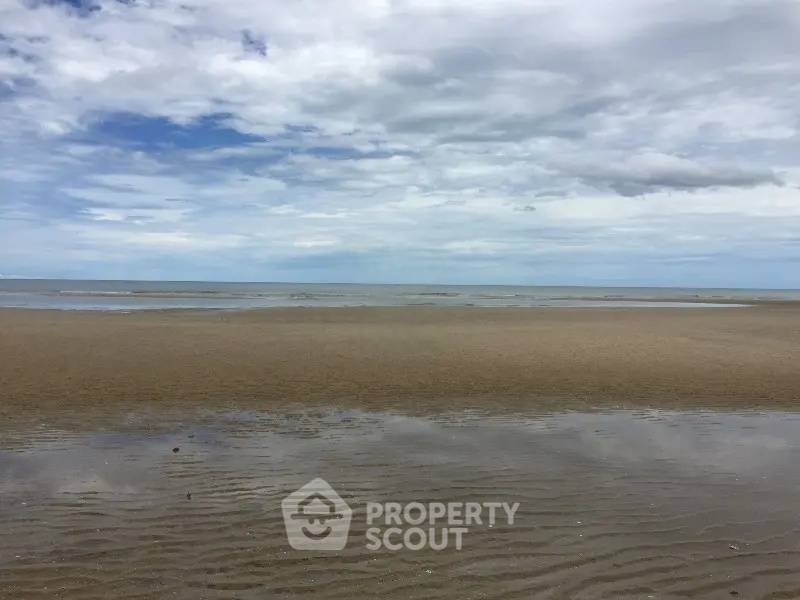 picture 2-BR Condo at Baan San Ngam Hua Hin close to The Venezia (ID 2277238) - 19/31