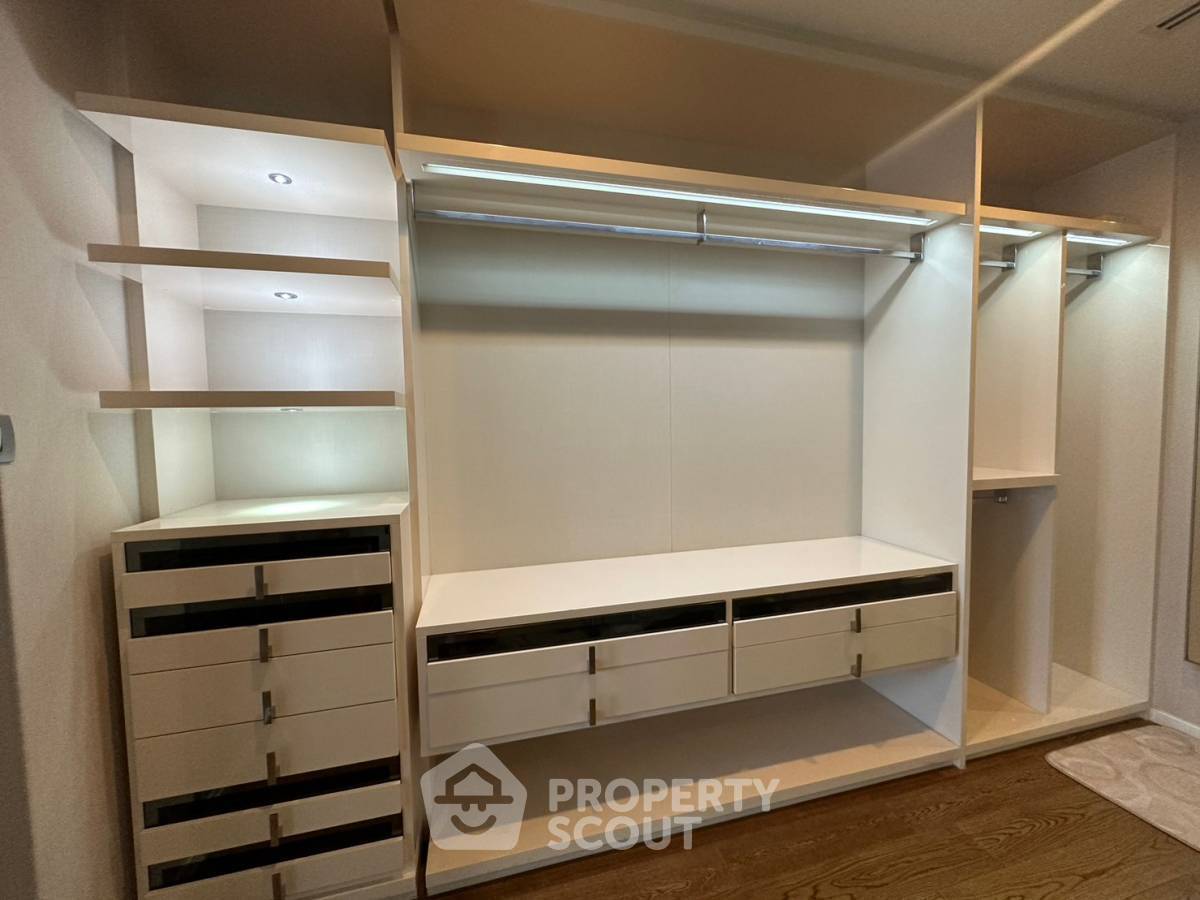 picture 2-BR Condo at The Bangkok Sathorn near BTS Surasak (ID 1066443) - 9/12