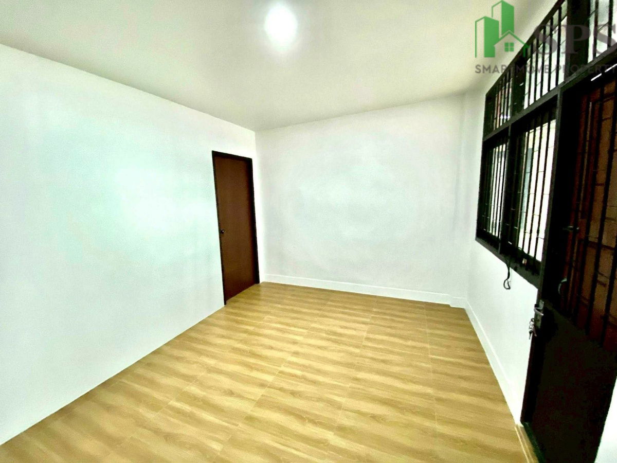 picture Commercial building for rent near Punnawithi BTS station (SPSAD3235) - 15/17