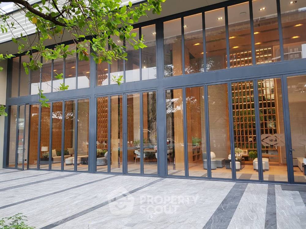 picture 1-BR Condo at The Base Garden Rama 9 near ARL Ramkhamhaeng (ID 371666) - 2/12