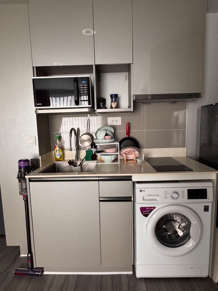 picture One-bedroom condo for Rent in Ideo Mobi Sukhumvit 40 Condominium, near Gateway Ekkamai Shopping center - 5/23